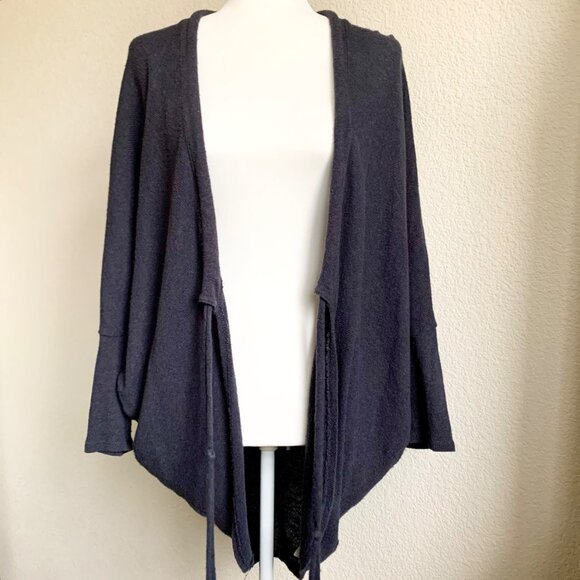 ANTHROPOLOGIE Sunday Saturday Selby Tie-Front Oversized Cocoon Cardigan Sweater - Picture 2 of 9